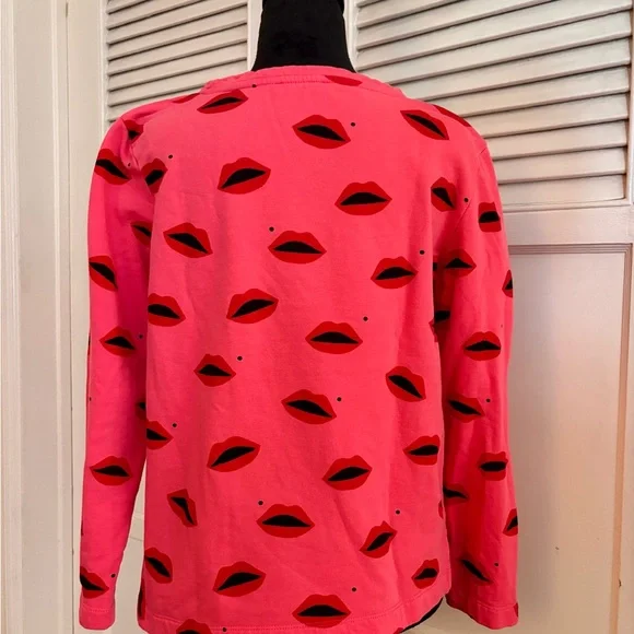 Graphic Lips French Terry Top - Picture 3 of 6